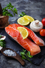 Salmon, mushrooms, tomatoes and parsley