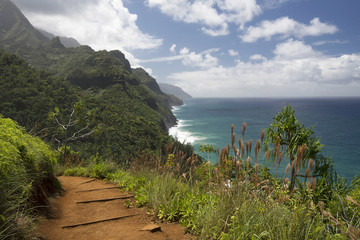 Sunny day on Na Pali Coast from from Kalalau Trail, Kauai, Hawaii