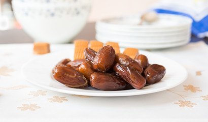 Dried dates