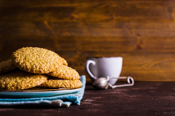 Cookie with sesame seeds.