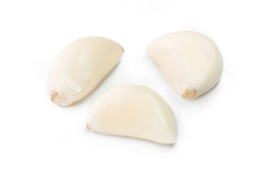 Obraz na płótnie Canvas Fresh garlic isolated on white background cutout