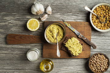 Chickpeas hummus