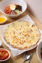 Gorgonzola pizza on table
