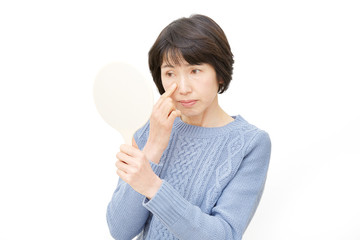 ミドル　女性　肌ケア