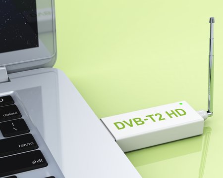 DVB-T2 HD USB-Stick an Notebook