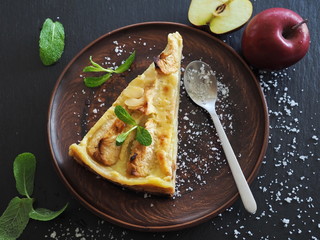 Apple pie with mint leaves © Kostiantyn Ablazov