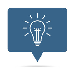 Blaue Sprechblase mit Glübirne - Idee - Innovation