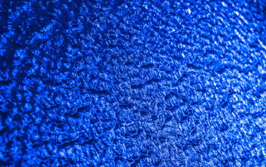 Geriffelte blaue Glasscheibe