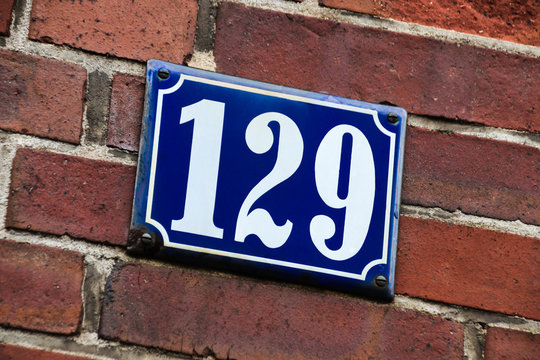 Hausnummer 129
