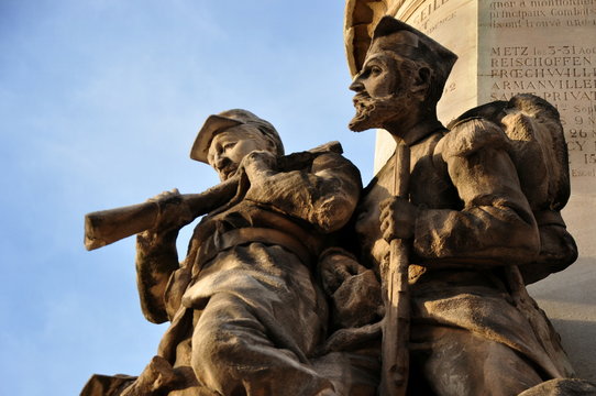 Altes Kriegerdenkmal In Marseille