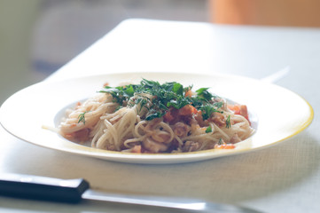 Italian spaghetti with chiken and paprika