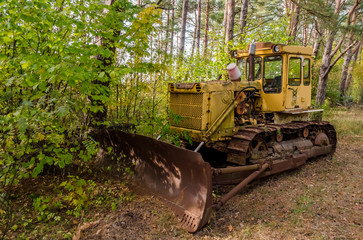 Old bulldozer © kristian192