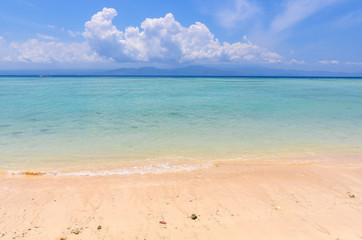 Fototapeta na wymiar Beach on Nusa Lembongan Island, Indonesia