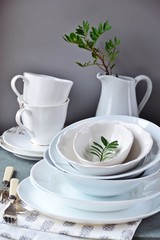 White plate set