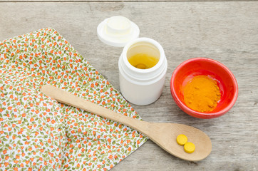 Turmeric herbal tablet and powder