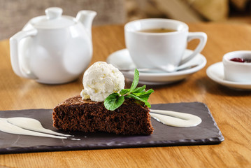 chocolate cake with ice cream