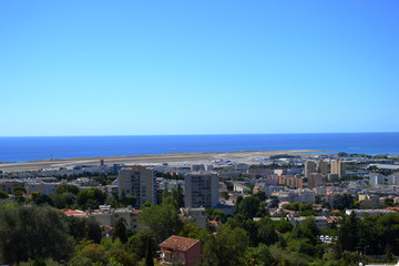 Voyager - Vue sur l'aéroport de Nice