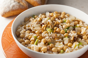 rice with raisins and pine nuts