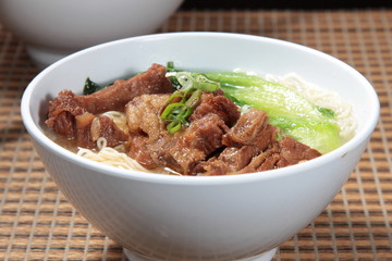 noodles with meat