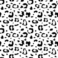 Wild leopard skin vector black and white seamless pattern for africa style fabric, safari decoration