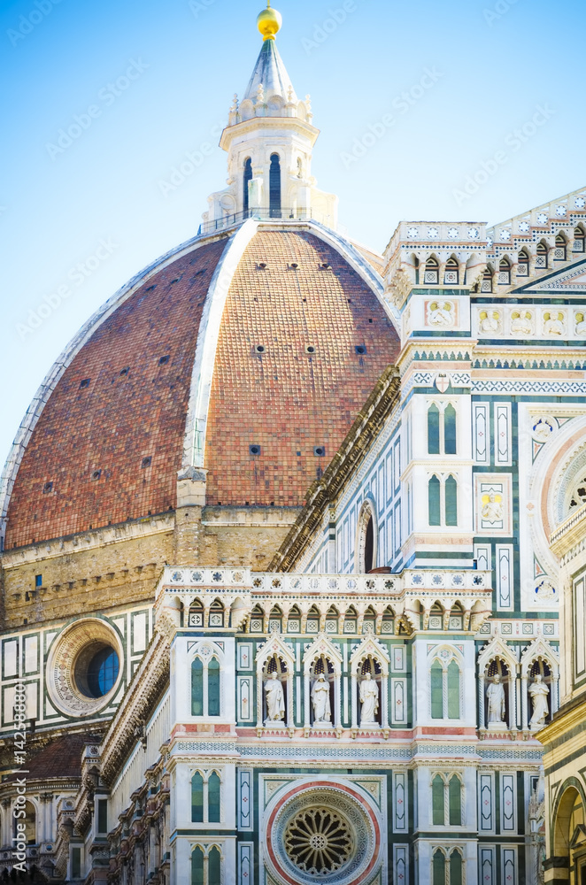 Wall mural italy, toscana, florence.piazza del duomo and cathedral santa maria del fiore