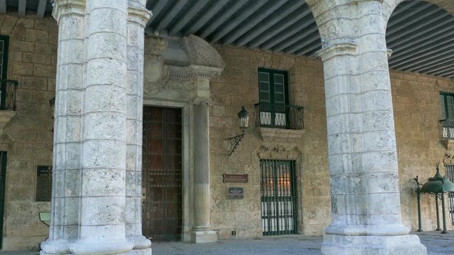 市立博物館（旧総督官邸）　ハバナ旧市街　キューバ