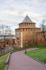 Ивановская башня кремля с Казанской иконой Божьей Матери в День народного единства, 4 ноября, в Нижнем Новгороде