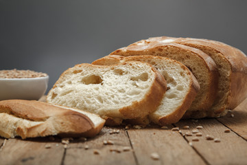 Fresh sliced bread and ñereals