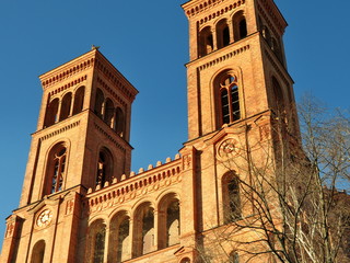 Doppeltürme der St.-Thomas-Kirche in der Luisenstadt