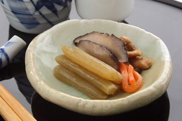 蕗の煮物　日本酒