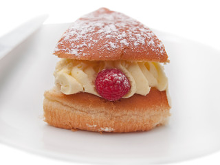 brioche tart filled with sweet whipped cream