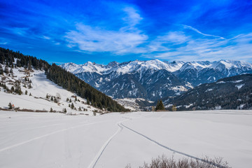 Fototapeta na wymiar Alpen Winter