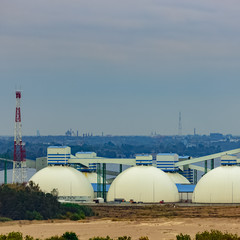 Fertilizer terminal with saltpeter in Riga, Latvia © InfinitumProdux