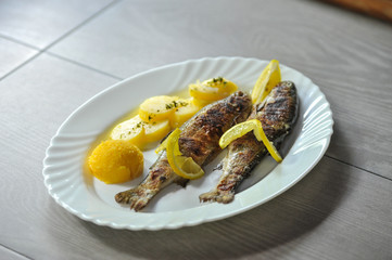Grilled trout with lime and potato