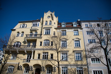 Fototapeta na wymiar Altbau Wohnungen in München