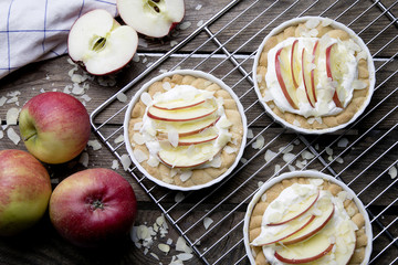 Apfeltartelettes
