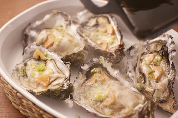 ガーリック蒸し・広島産牡蠣・殻つき　oyster