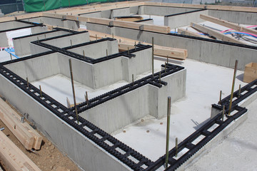 住宅の基礎工事