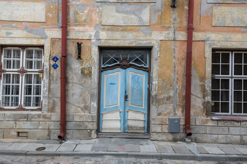 Fototapeta na wymiar Door in Tallinn, Estonia