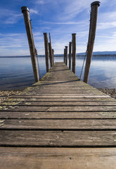 Bade Urlaub am schönen Bodensee mit blauen Himmel 