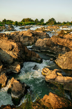 Li Phi waterfall at Don Khon Island