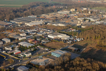ZA d'Etampes et Brières-les-Scellés vue du ciel