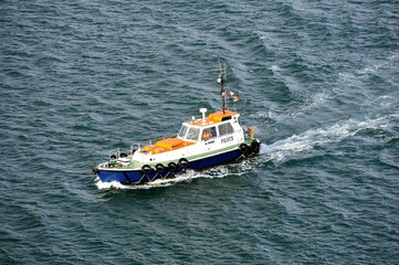 Fast moving Pilot Boat