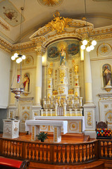 Fototapeta na wymiar Interior of Notre-Dame-des-Victoires, Quebec City, Quebec, Canada.