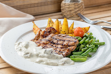 organic pork chop with green beans