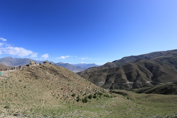 Fototapeta na wymiar rocky mountainous terrain in the area near lake Namtso, Tibet
