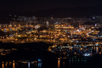 Fototapeta na wymiar 香港のコンテナターミナル夜景