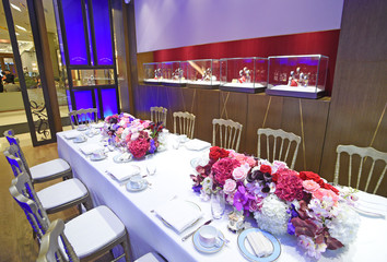 tables with served