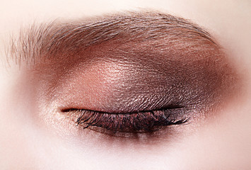 Female eye zone and brows with day makeup