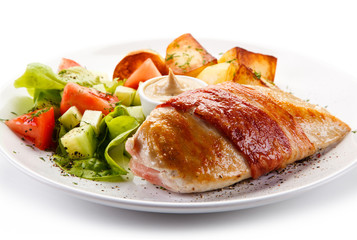 Grilled chicken fillet with potatoes